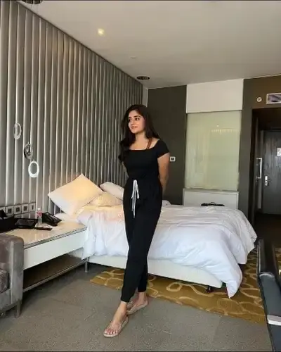 Call Girls Service in Sindewahi